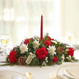 Traditional Christmas Centerpiece