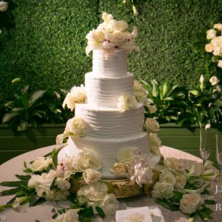 Flowers for cake and backdrop